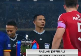 東盟全明星0-0曼聯(lián)，梅努險射引關(guān)注