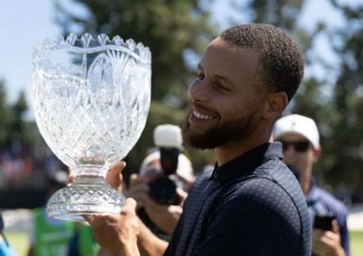 沖第二冠！庫里今夏再戰塔霍湖名人高爾夫錦標賽