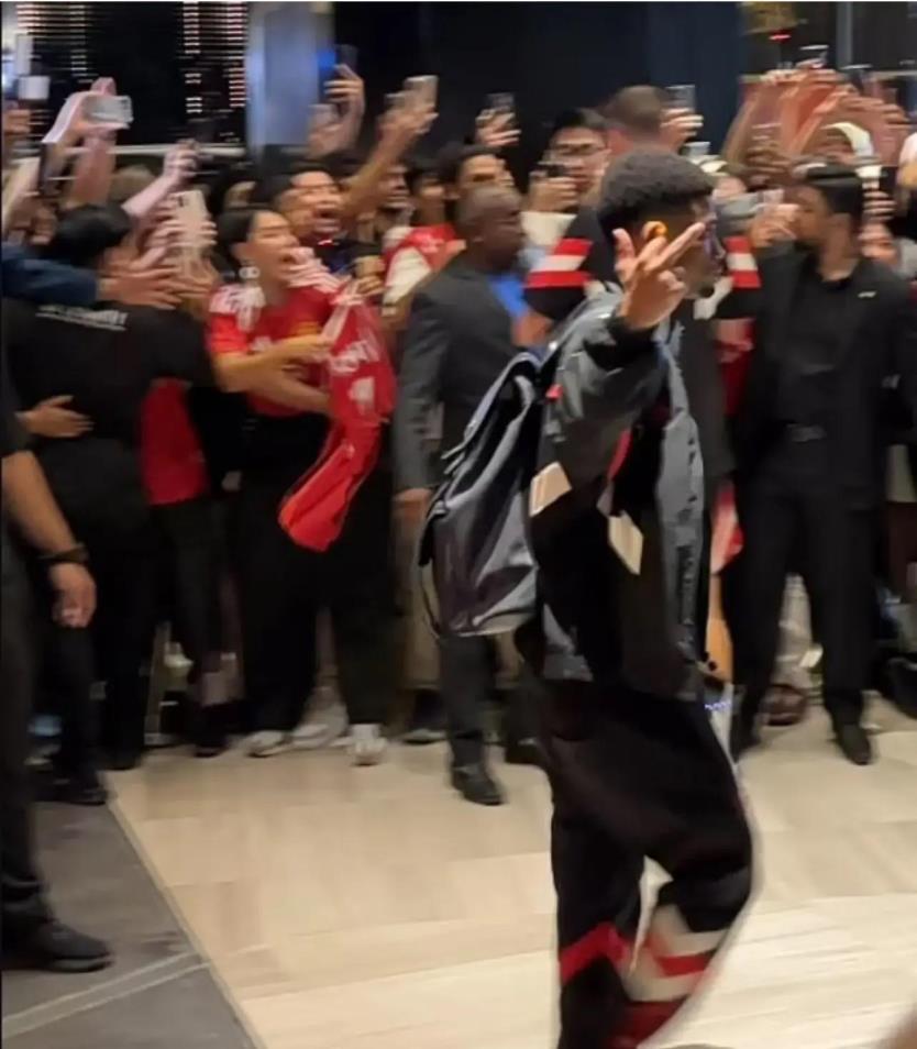 阿馬德：豎中指不是憤怒，是對不尊重的回應