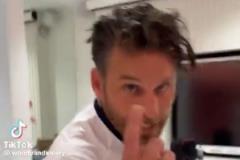 舊將本特利穿2025冠軍熱刺球衣潛入阿爾特塔辦公室偷酒慶祝