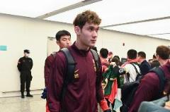 記者：拜合拉木術后恢復期，安永佳未完全康復