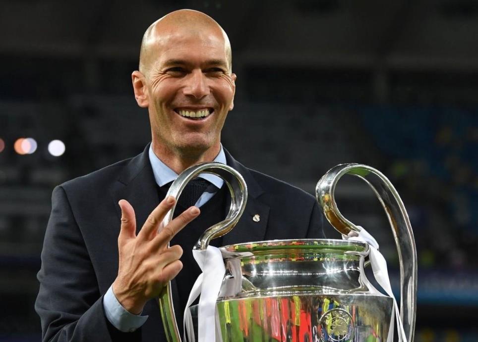 齊達(dá)內(nèi)拒絕新月1年1億歐報(bào)價(jià)，目標(biāo)是接任法國(guó)隊(duì)主教練