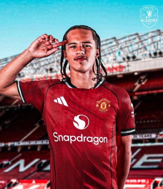 曼聯再投100萬簽中衛新星，新總監力薦天才左閘加盟！