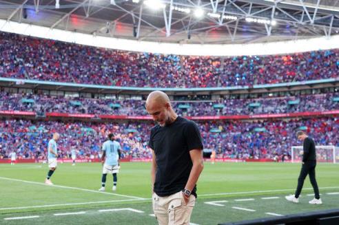 曼晚：瓜迪奧拉需要一名強力隊長，沃克是糟糕的選擇