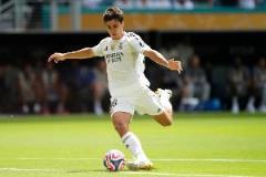 貢薩洛：頭球是我的優(yōu)勢，能與勞爾相比是極大的榮耀