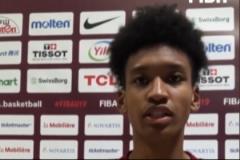 馮傲：教練變陣，我們堅持四小一大陣容，給對手強壓防守