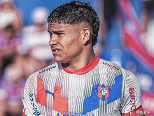 曼聯(lián)新援正式轉會，父親寄語觸動人心，詮釋真正守護者精神