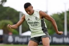 姆巴佩曬訓練照展現進步：每一天都在變更好