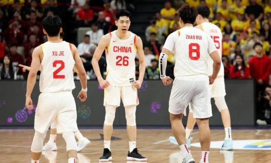 中國男籃歐戰17人名單公布：8后衛3內線，郭士強迎嚴峻考驗