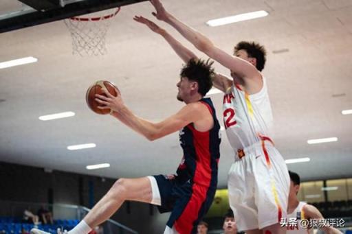 郇斯楠16+9+4帽力戰(zhàn)國青5連敗 持球一條龍上籃展現(xiàn)驚艷表現(xiàn)