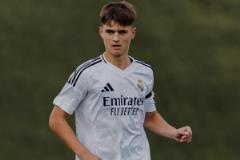 多特蒙德有意簽下皇馬18歲后衛阿瓜多，但尚未正式報價