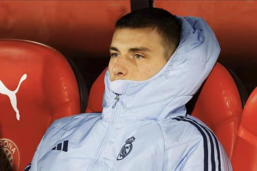 庫(kù)爾圖瓦續(xù)約皇馬或引盧寧轉(zhuǎn)會(huì)傳聞