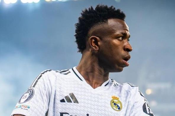 記者：維尼修斯經(jīng)紀(jì)人本周再次現(xiàn)身皇馬辦公室