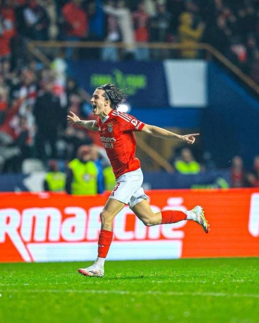 皇馬歐冠客場(chǎng)對(duì)陣本菲卡，阿爾瓦羅-卡雷拉斯將重返光明球場(chǎng)