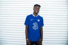 切爾西2年前以3700萬歐元簽下22歲杰克遜，兩年內獲2冠，81場貢獻30球12助攻