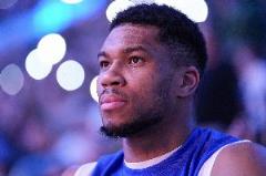 雄鹿三連敗 遭遇東部前三0-10戰(zhàn)績