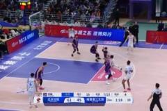 這是白送福建兩分？庫克這上籃也沒進呀，怎么就給加上兩分了？