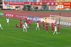 球迷直呼假球！中甲青島后衛(wèi)排球動(dòng)作送點(diǎn)，遭延邊讀秒絕平