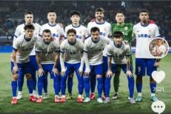 王大雷曬賽前合影：且放白鹿青崖間，須行即騎訪名山