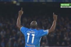 那不勒斯搶斷成功！盧卡庫禁區內轉身抽射破門！