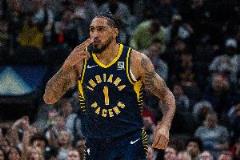 卡萊爾：球隊年輕且持續成長，托平是比賽關鍵球員