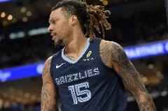 灰熊官方：克拉克接受非手術治療 預計下賽季前康復