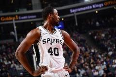 巴恩斯高效輸出24分5次三分命中率超80%助力球隊(duì)