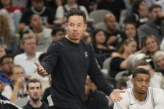 米奇-約翰遜：持續發展是我們努力的方向，將持續到明年及未來