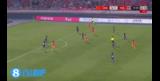 唐佳麗右路突破連過三人，射門偏出遺憾錯失良機(jī)