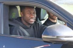 奧納納今日與經紀人一同抵達曼聯訓練基地