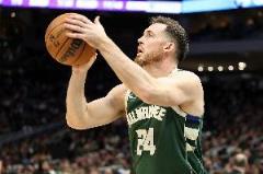 康諾頓本季場均4.3分 現場爆發43分創生涯新高