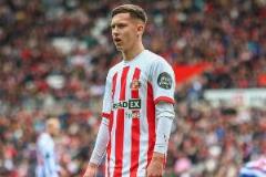 埃弗頓將與利物浦爭奪桑德蘭中場里格，轉會費超3000萬鎊