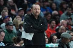 隊記：錫伯杜位置堪憂 若季后賽表現不佳或遭解雇