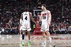 烏度卡：我們信任杰倫-格林和申京，我們?yōu)樗麄兏读隋X，我們愛他們