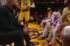 【AI視頻】今天杰倫-格林化身林教頭風雪中舞槍暴砍38分