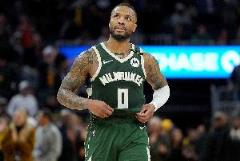 手感不佳卻防守頑強！利拉德12中2貢獻7分3板5助2斷2帽