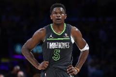 王猛：愛德華茲近兩場判若兩人 調整速度太快今天穩得嚇人