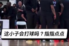 這位戴綠帽子長得像杜蘭特的男人會打球嗎，就在那指指點點