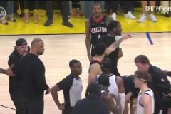 格林罵格林！賽后杰倫-格林和追夢莫名吵了起來，大伙趕緊拉開