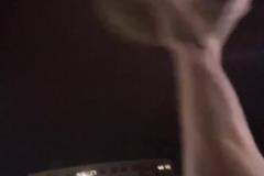 小卡和字母哥打球差不多就這視角吧？