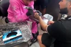 眾所周知打球只是我的副業！三球這紋身技術不賴啊