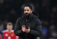 歐聯(lián)杯半決賽客場半場三球領(lǐng)先，曼聯(lián)成首支做到這點的球隊