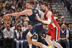 杰倫-羅斯贊揚祖巴茨防守 約基奇數據全面低于場均