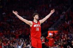 鮑仁君：申京是勇士建隊(duì)基石，第四節(jié)球迷懷念克萊舊日輝煌