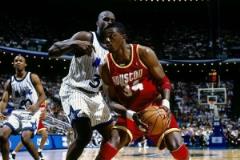 霍里：大夢始終排在歷史前三的中鋒，若需也能投三分