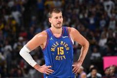 約基奇季后賽數(shù)據(jù)亮眼：籃板、助攻、搶斷第一，得分位列第四
