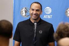 勇士打包一周行李成功晉級，獨行俠打包八天行李原地釣魚