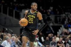 庫(kù)明加半場(chǎng)5中5高效砍10分 次節(jié)4中4延續(xù)火熱狀態(tài)