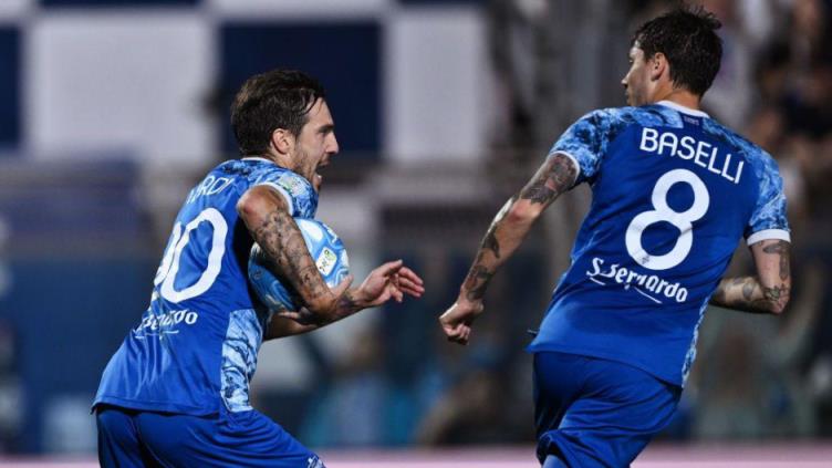 意甲（5.10）科莫對陣卡利亞里 比分預測 科莫五連勝卡利亞里客場難求勝