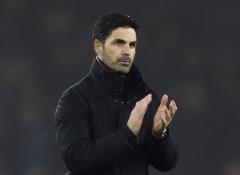 內維爾：阿爾特塔執教頂級球隊5年無冠仍展現非凡成就